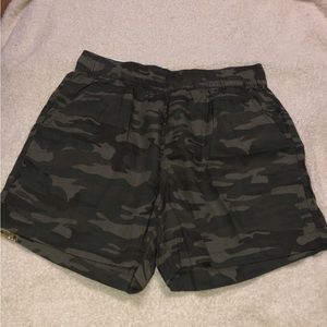 Social Standard by Sanctuary camo cargo shorts